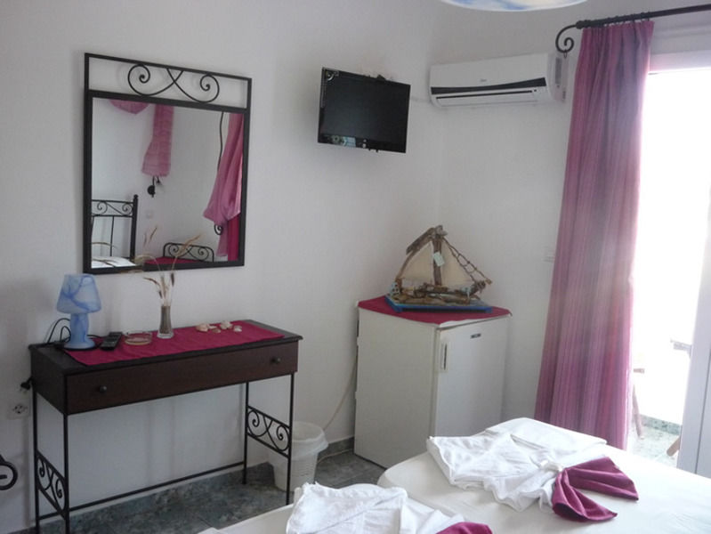 Anezina Hotel Adamantas  ภายนอก รูปภาพ